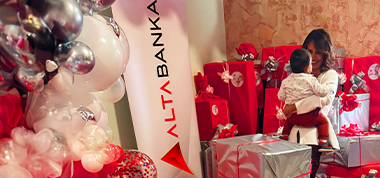 ALTA banka uz decu bez roditeljske zaštite – na poklon opema za bebe